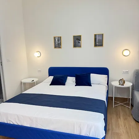 Neapolitan Νάπολη