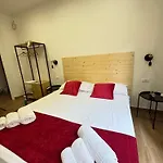 Neapolitan Appartement *